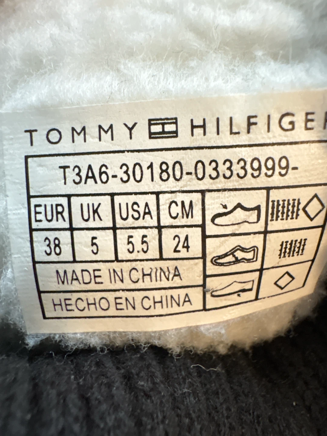 Tommy Hilfiger Star Pattern Winter Boots Size 38 - photo 3