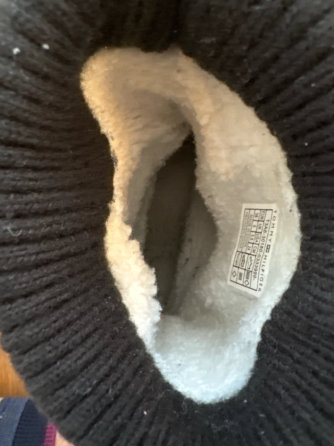 Tommy Hilfiger Star Pattern Winter Boots Size 38 - photo 4