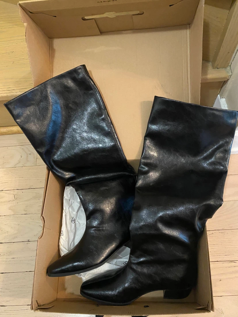 Women’s Kamrynn Knee-High Boots - Size 6.5 - photo 2