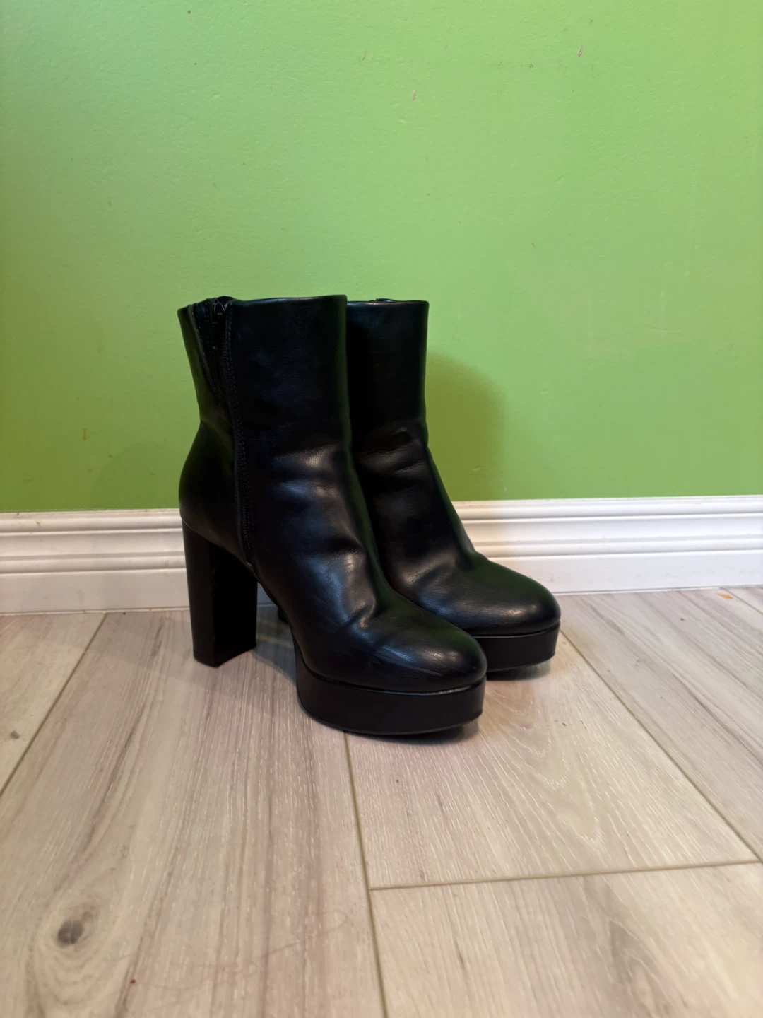 Black platform ankle boots size 8