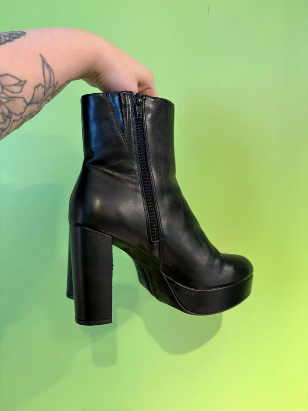 Black platform ankle boots size 8 - photo 4