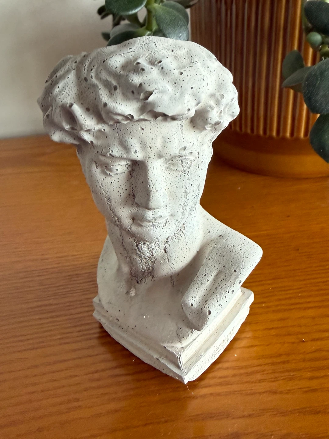 David Bust Concrete Planter - photo 2