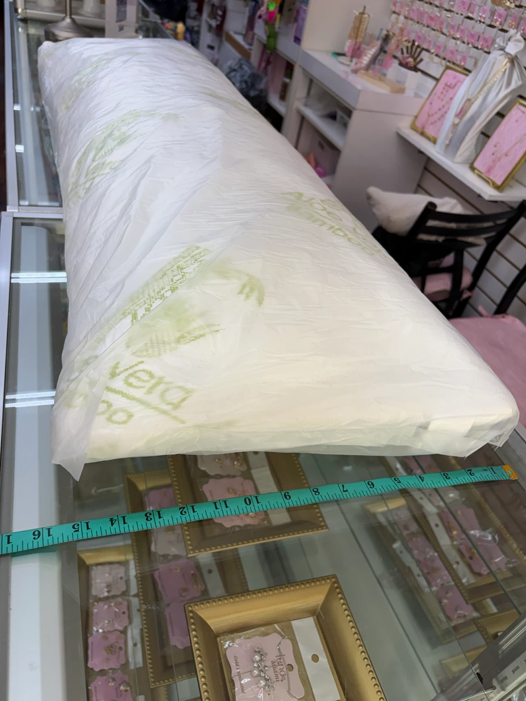 Aloe Vera Bamboo Body Pillow - photo 2
