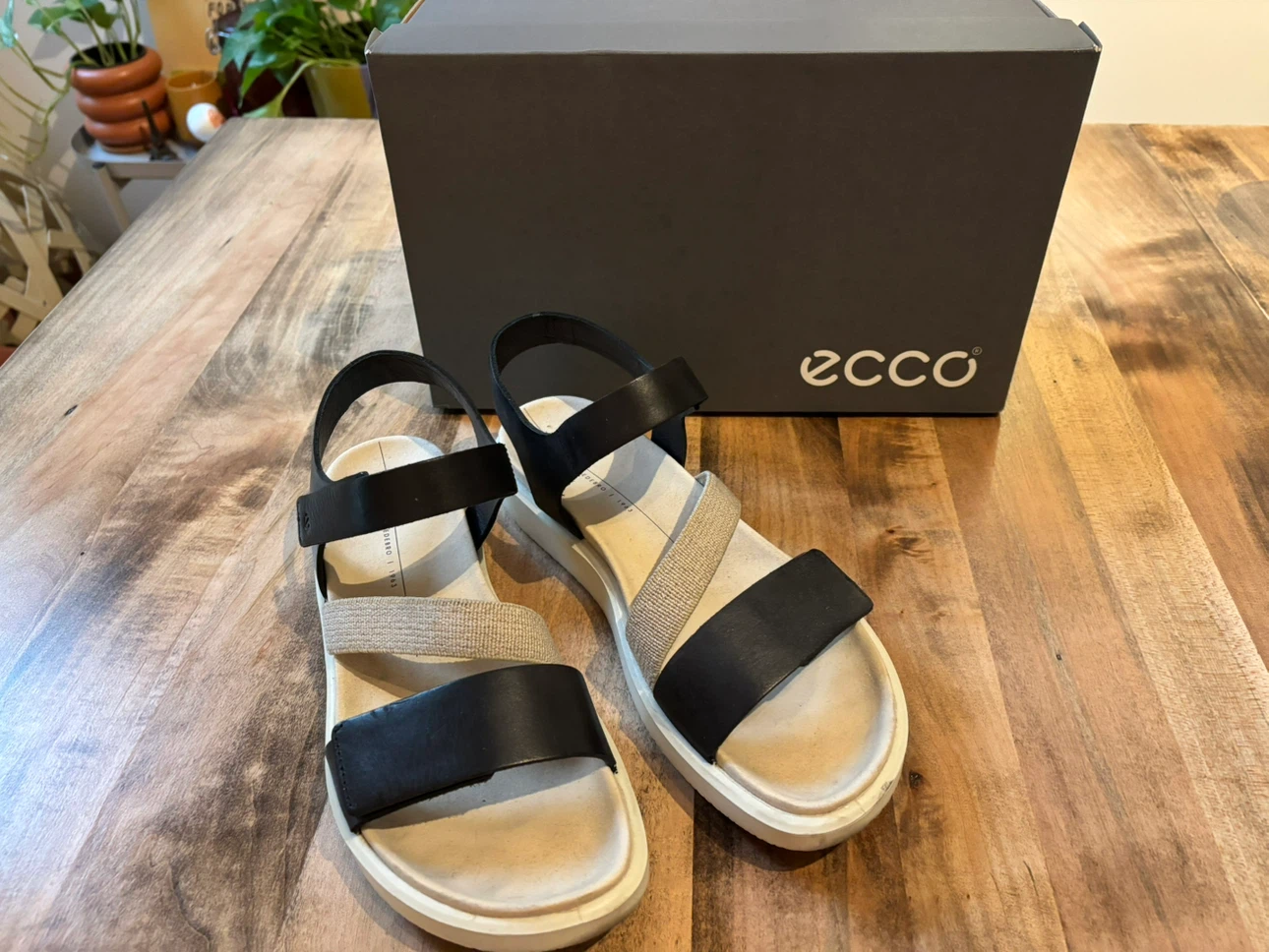 ECCO FLOWT Women’s Sandals | Size 39