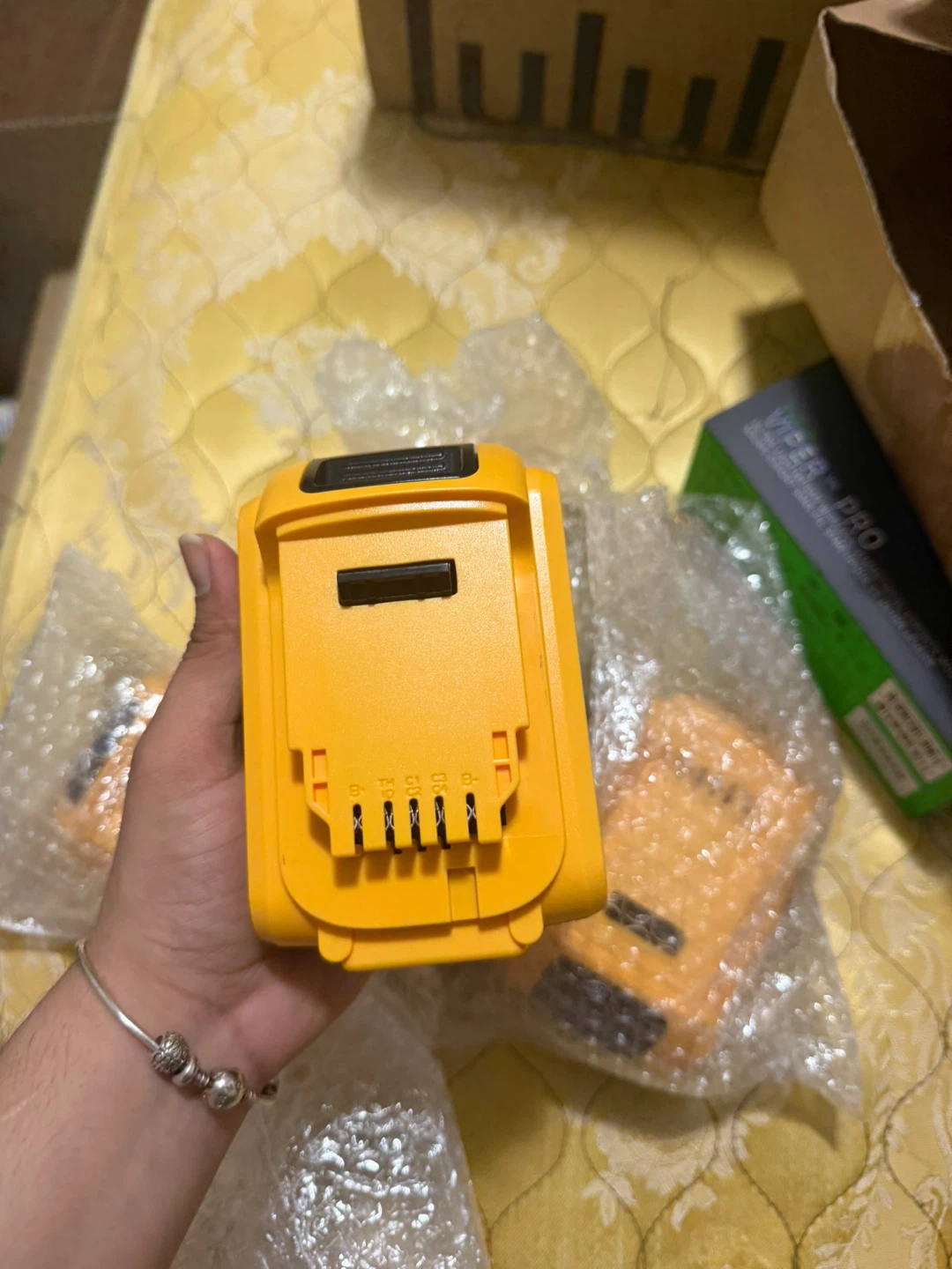 OTFIRSF 20V Max 8.0Ah Lithium-Ion Batteries - photo 5