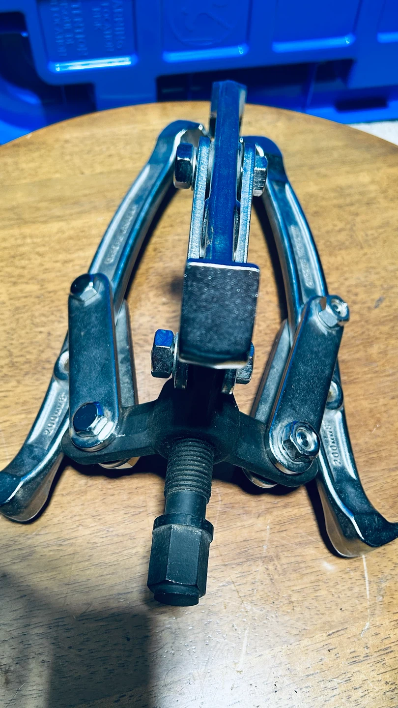 8” / 200mm 3-Jaw Gear & Bearing Puller – Chrome Vanadium - photo 3