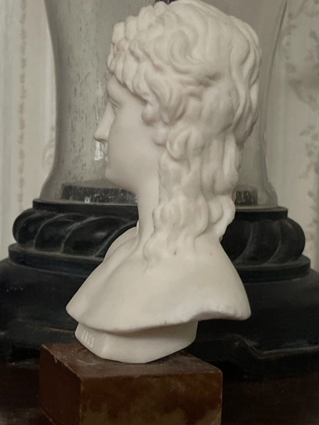 Eros Alabaster Bust Sculpture - photo 3