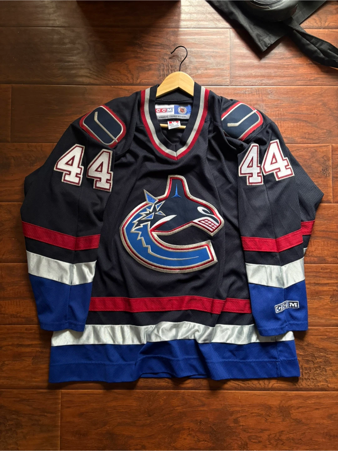 Vintage Vancouver Canucks Todd Bertuzzi jersey XL 2000s CCM