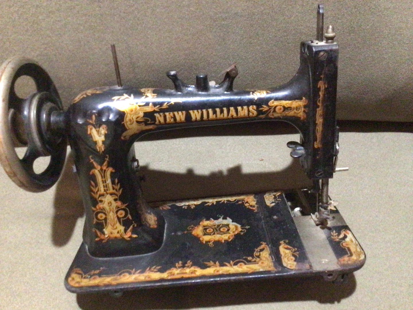 Vintage New Williams sewing machine