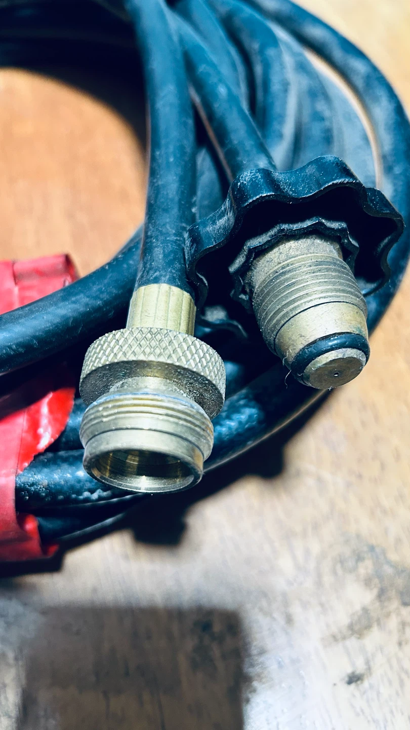Heavy-duty hoses with fittings. Rated up to 200 PSI. - photo 4
