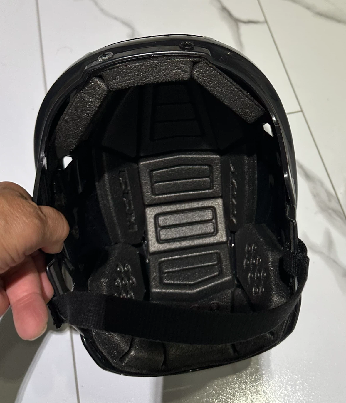 CCM hockey helmet - photo 3