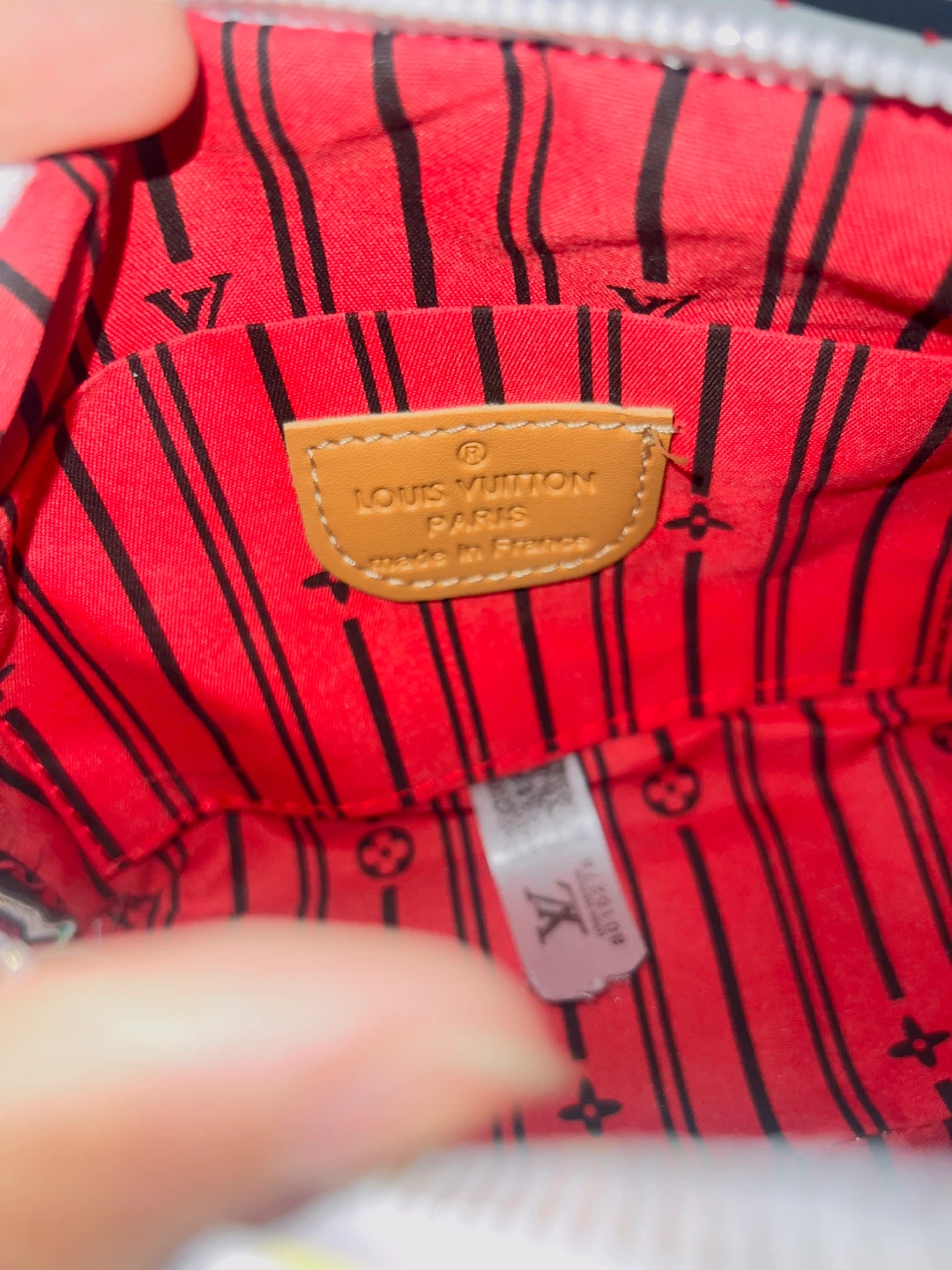 New LV speedy white monogram - photo 4