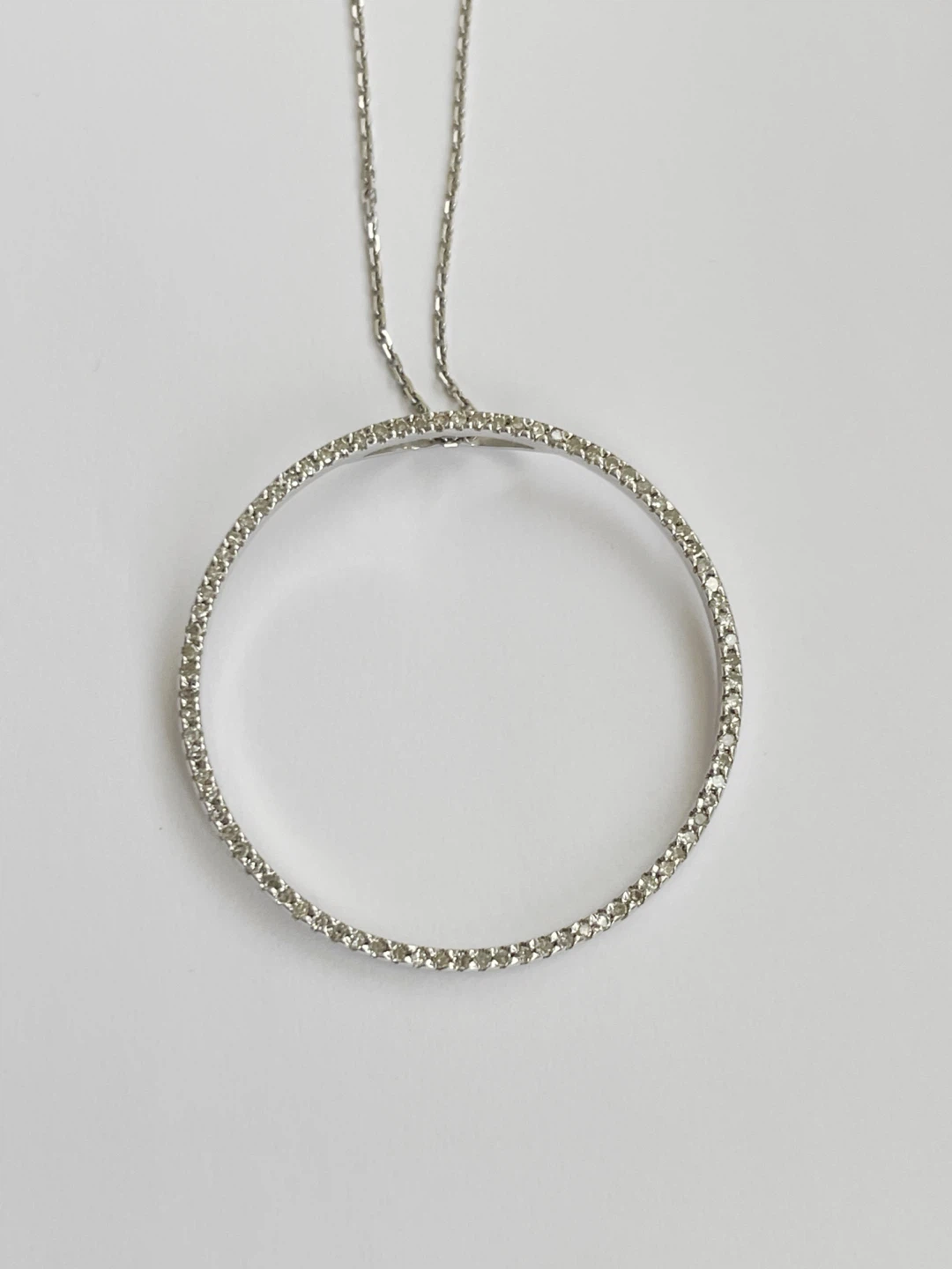 14K White Gold Diamond Circle Necklace