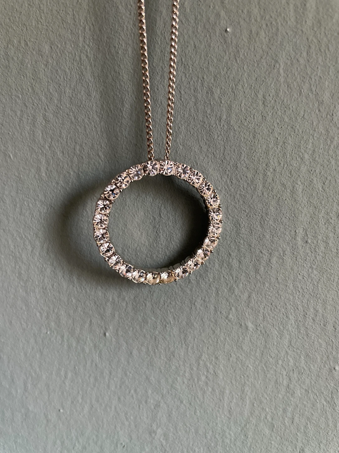 Faux Diamond Circle Necklace - photo 3