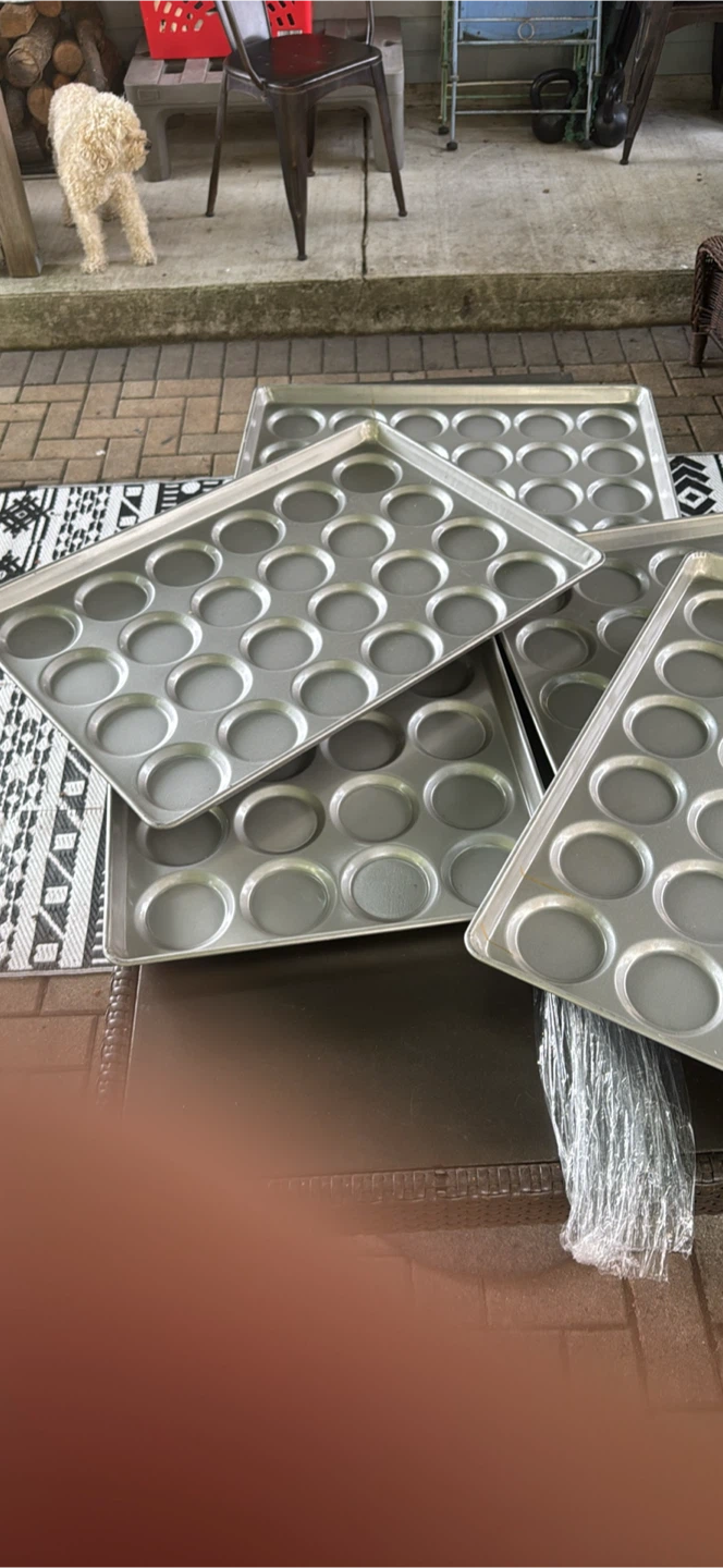 Non-Stick Chicago Metallic 42495 Bun Pans - photo 2