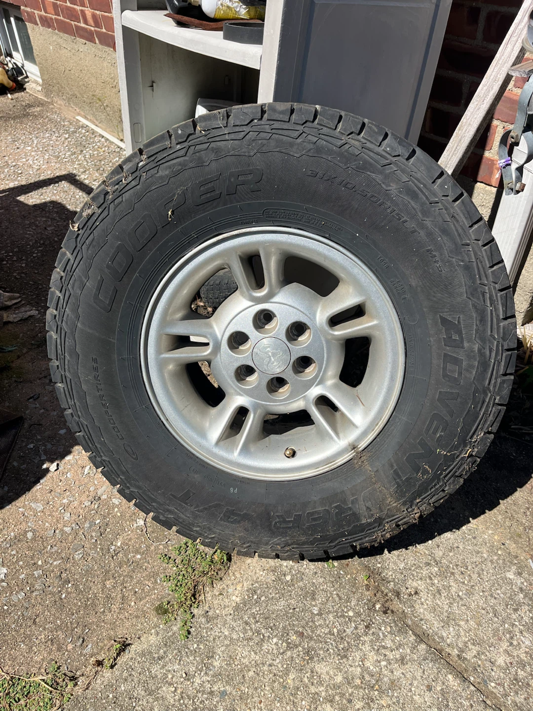Cooper Adventurer Tire 31x10.50R15LT