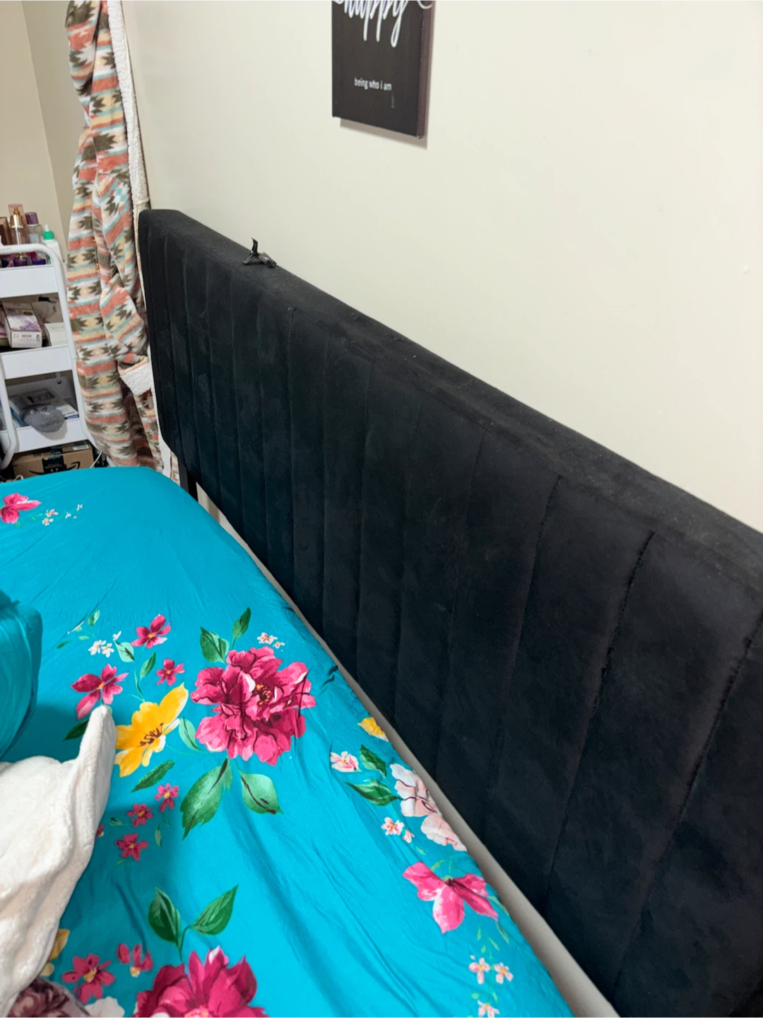 Queen Size Black Upholstered Platform Bed - photo 2