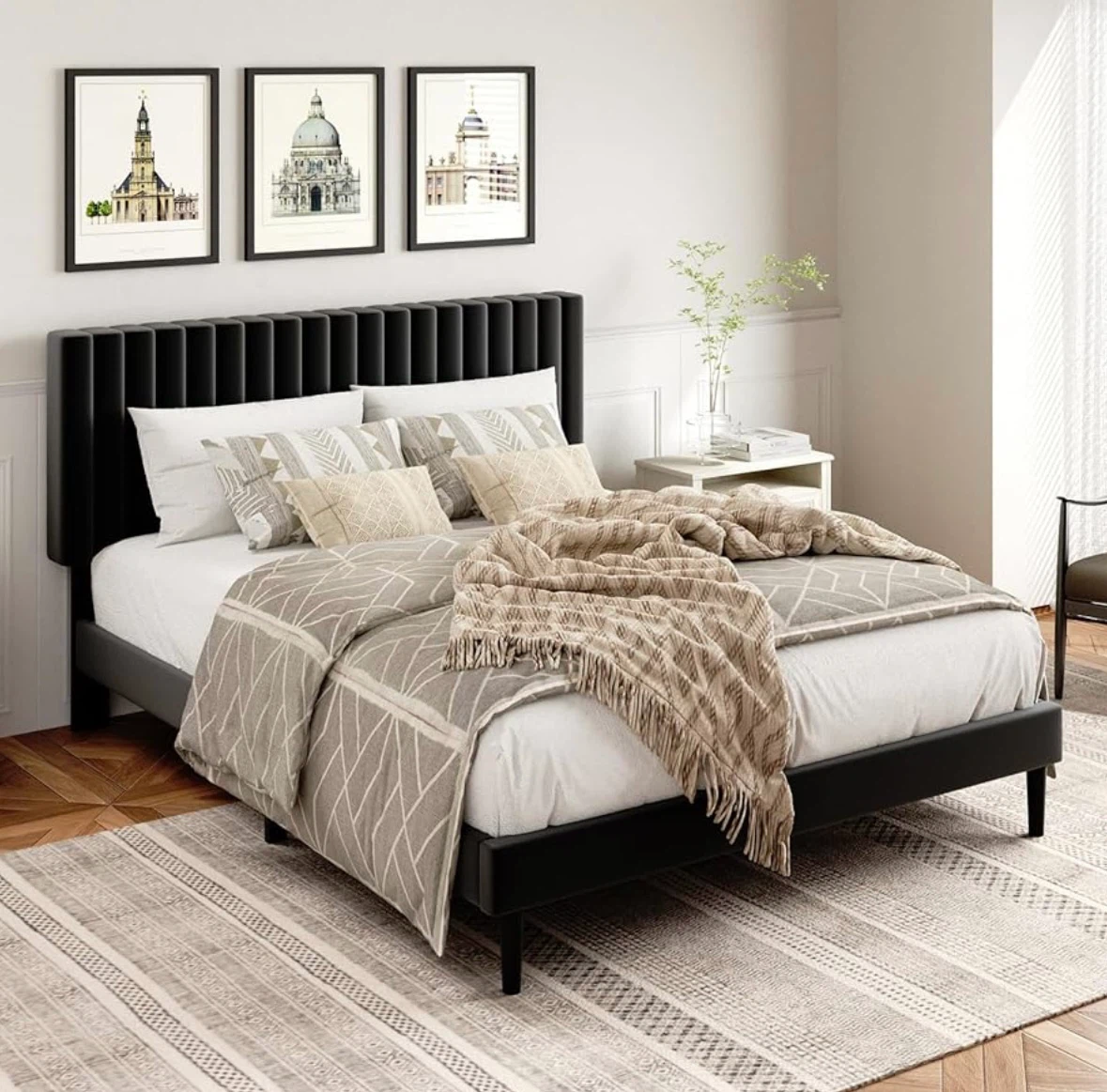 Queen Size Black Upholstered Platform Bed - photo 5