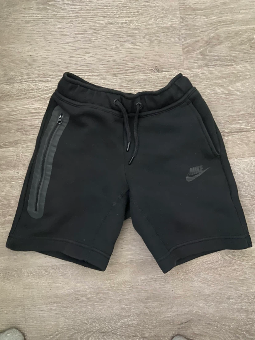 Nike tech shorts