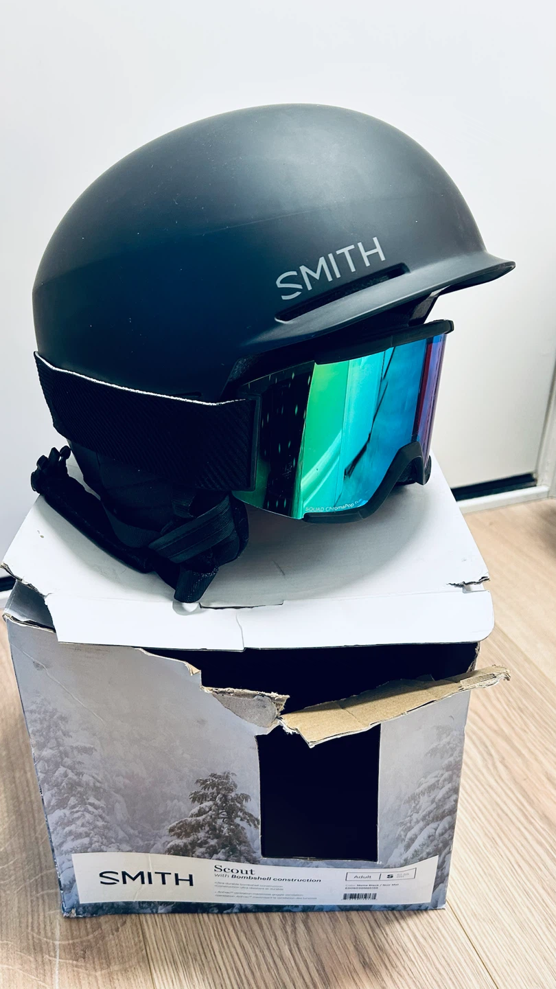 Smith Scout Adult Snow Helmet – Size Small