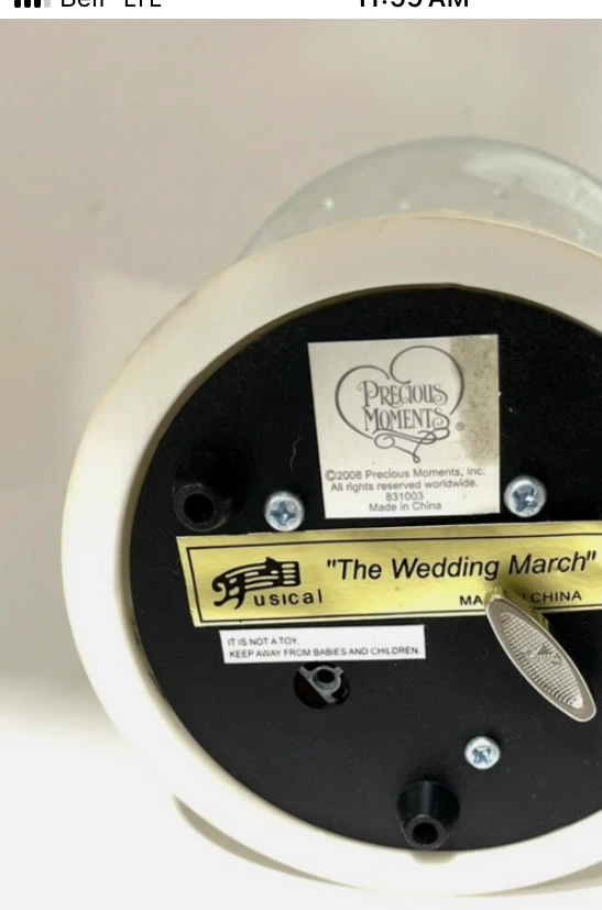 Precious Moments Wedding Snow Globe - photo 2