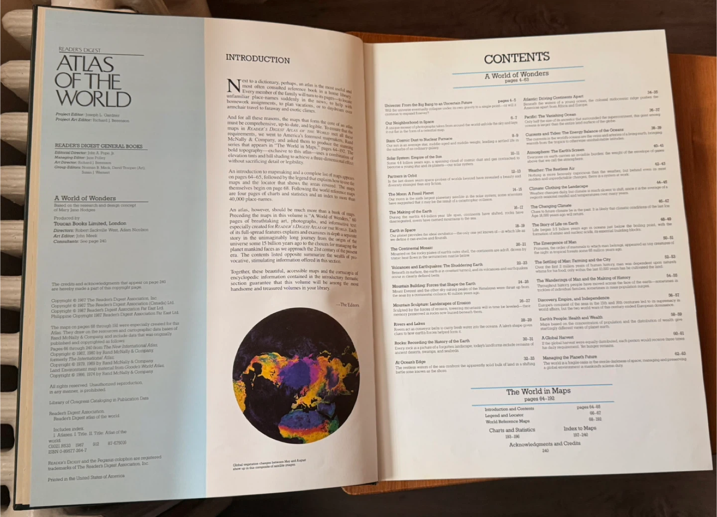 Reader's Digest Atlas of the World - photo 2