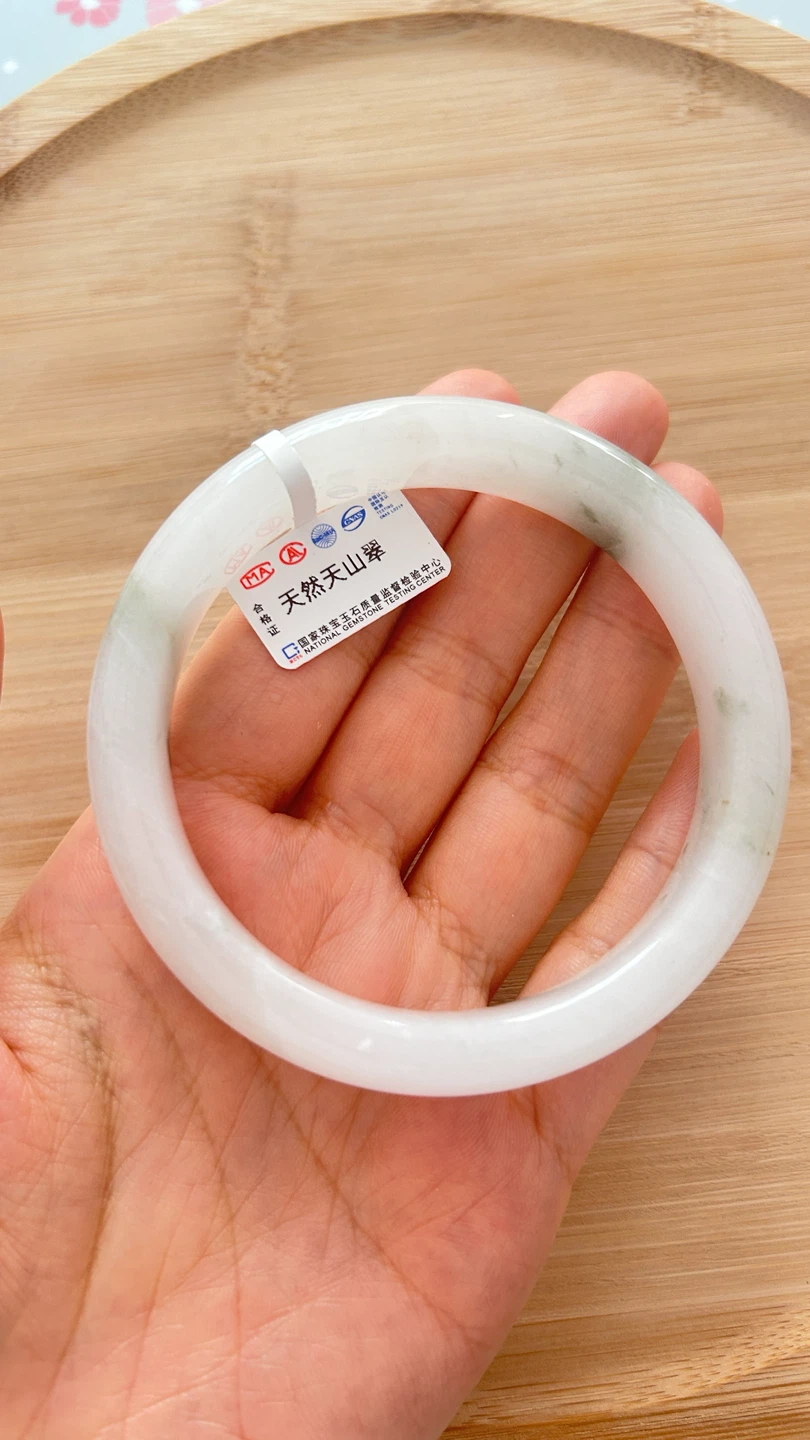 Natural Tianshan Jade Bangle - photo 2