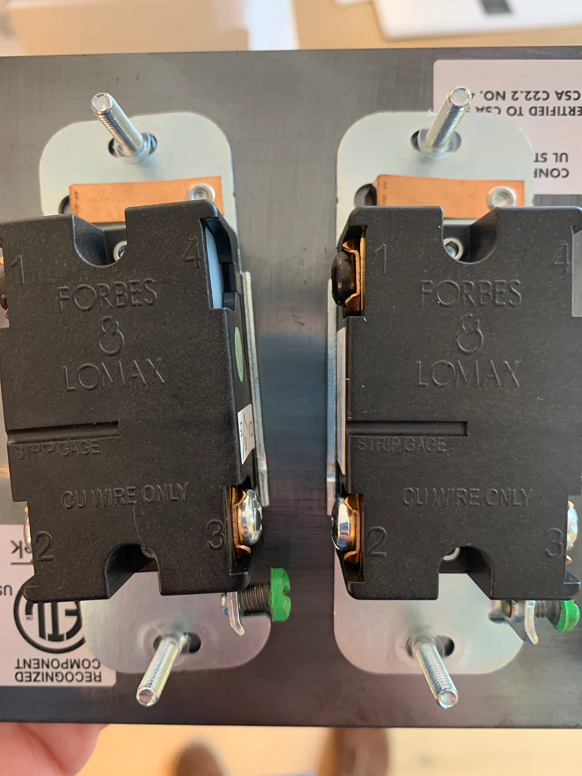 Forbes & Lomax 2 Gang Toggle Light Switch - photo 3