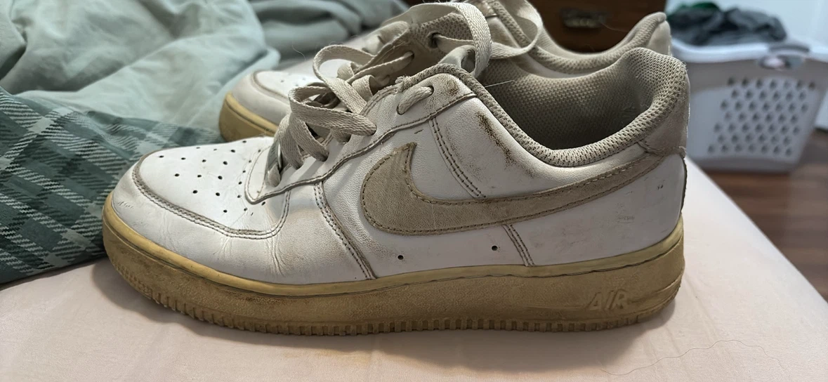 Nike Air Force 1 White Size US 8