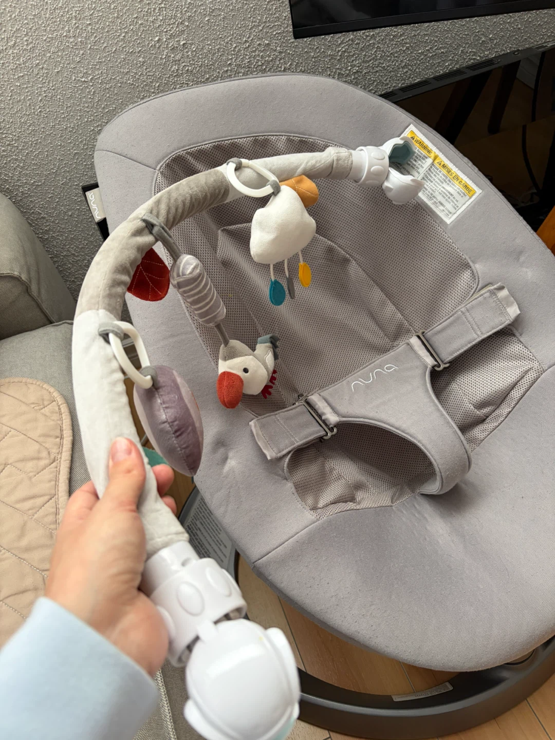 Nuna Leaf Baby Swing Chair with Toy Bar