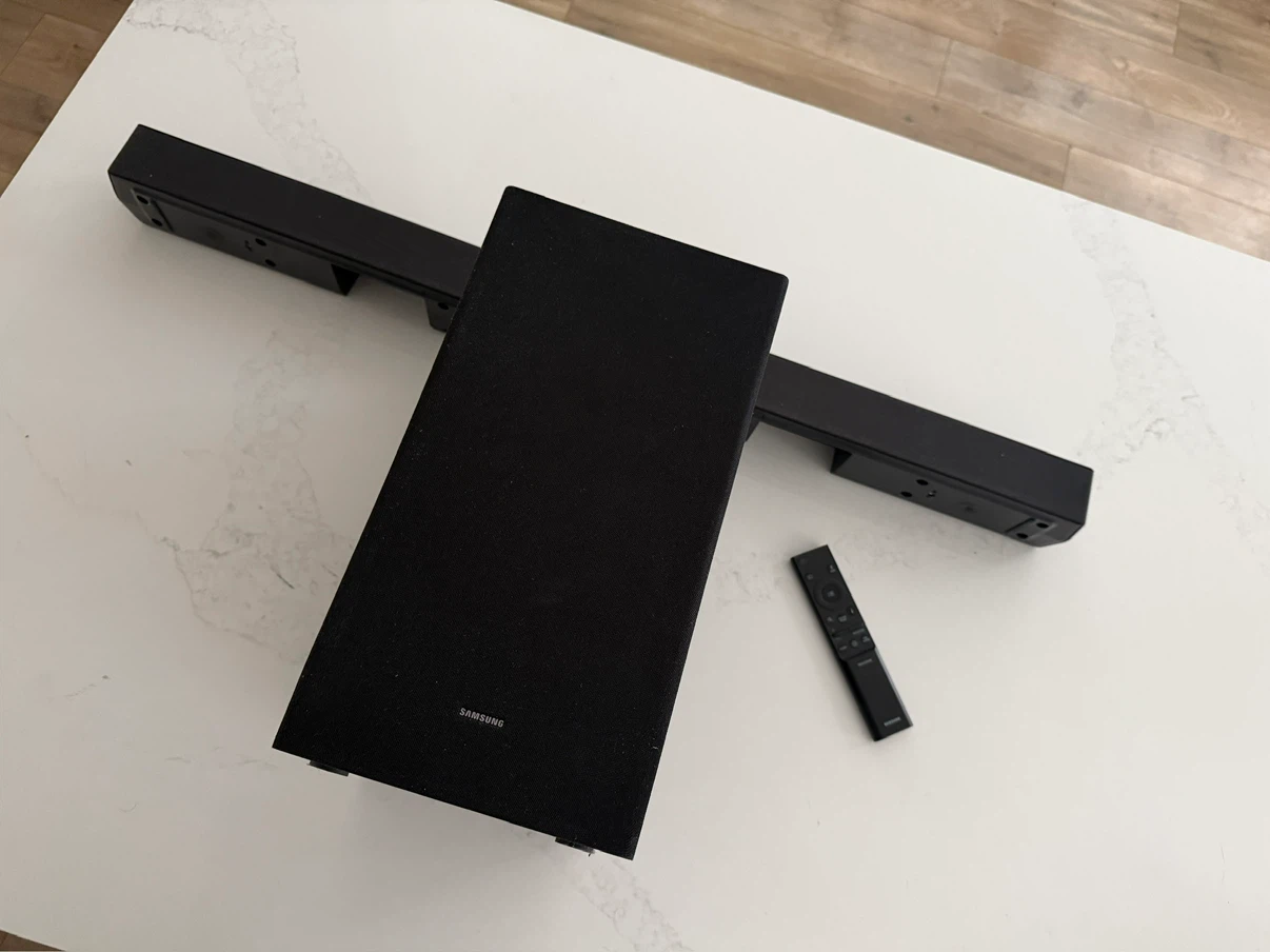 Samsung Soundbar with Subwoofer - photo 3
