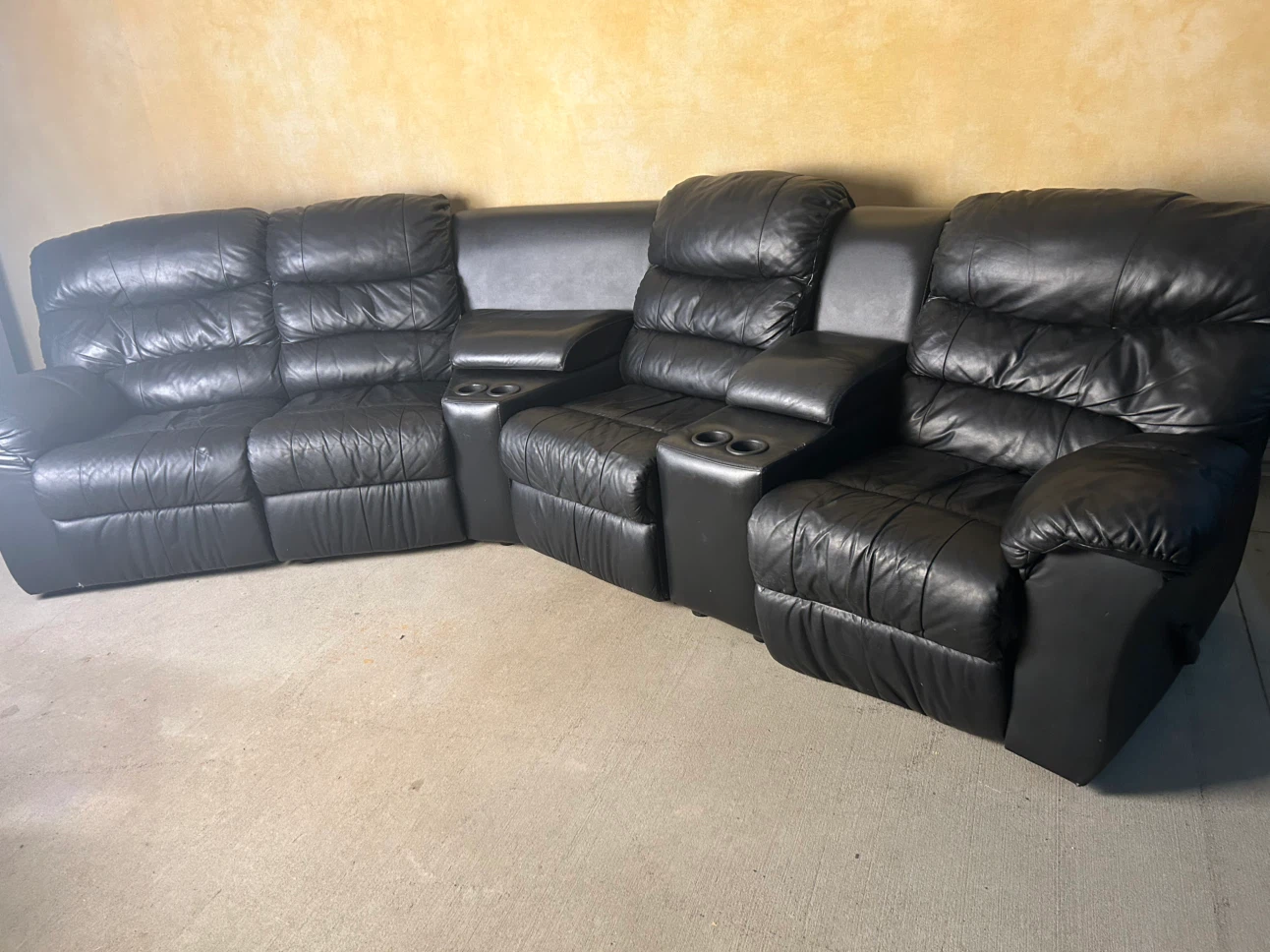 DELIVERY AVAILABLE! 6PC. LEATHER RECLINER SECTIONAL FOR $300!