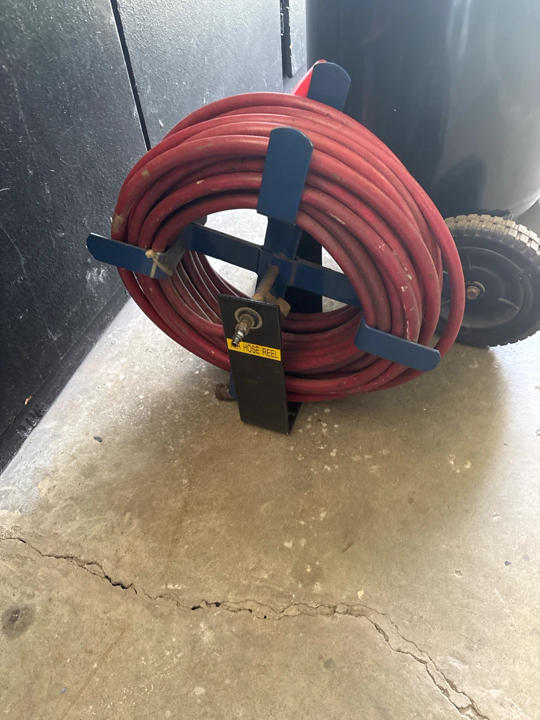 ProAir 25 Gallon Air Compressor - photo 3