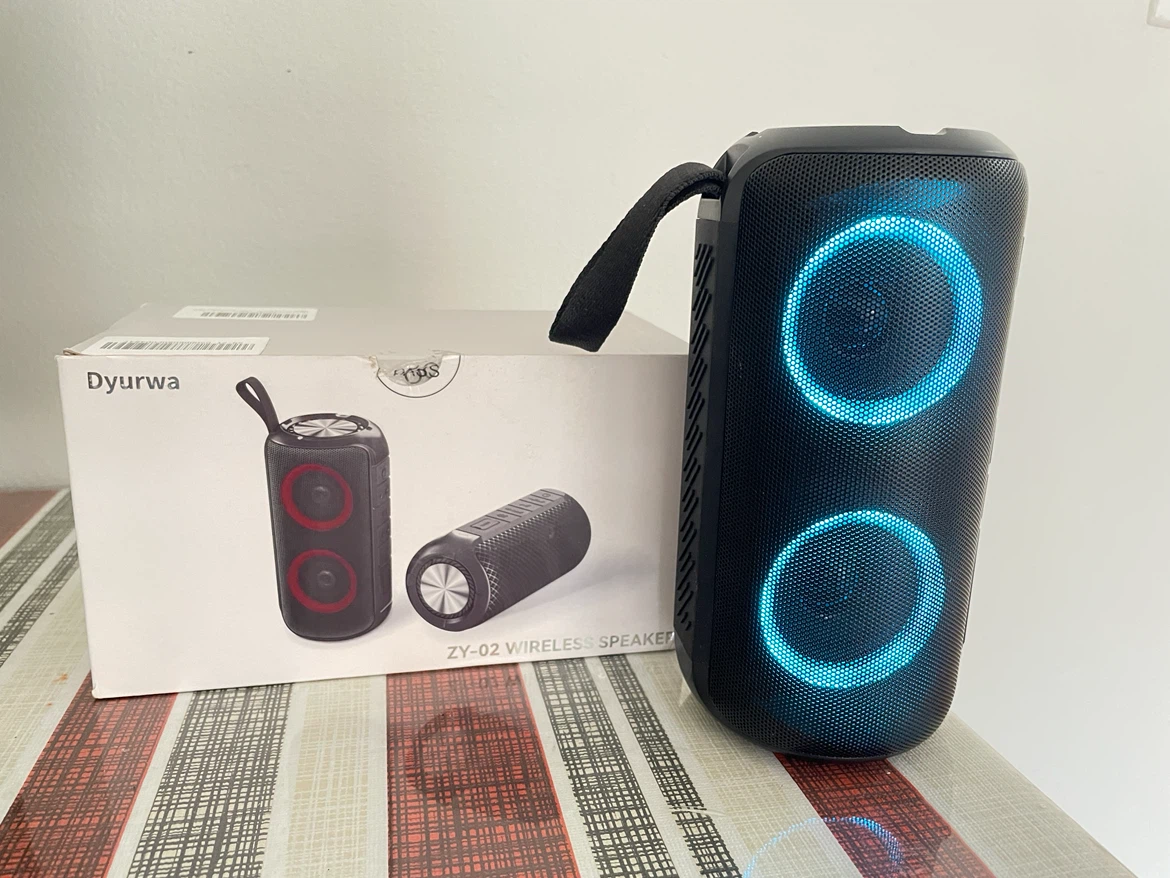 Wireless Speaker (new full in box)