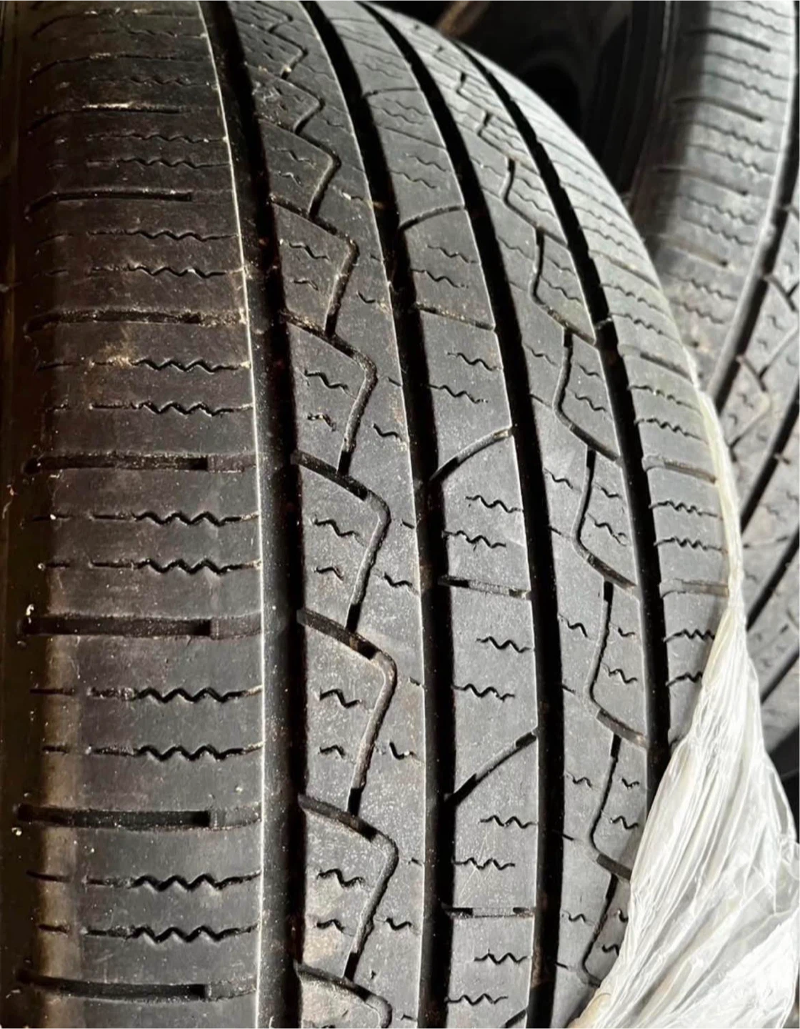 4 tires - 235/60R18 - All Season