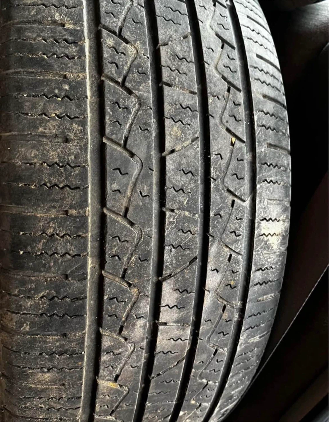 4 tires - 235/60R18 - All Season - photo 5