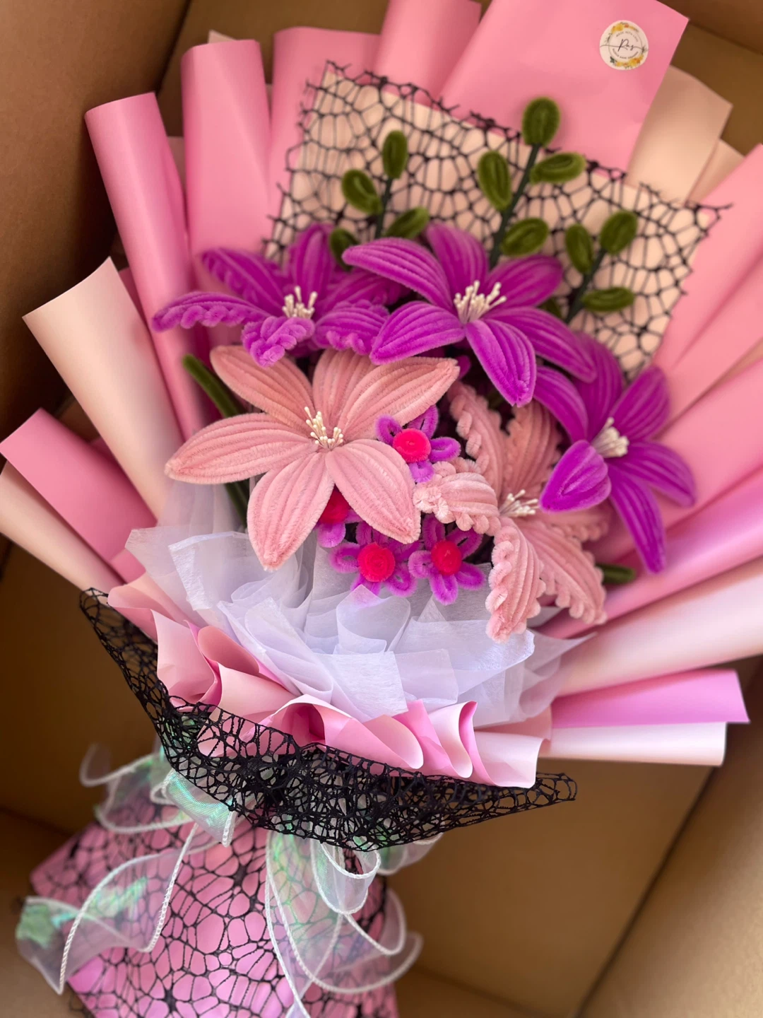 Handmade Flower Bouquet new in a box - photo 3