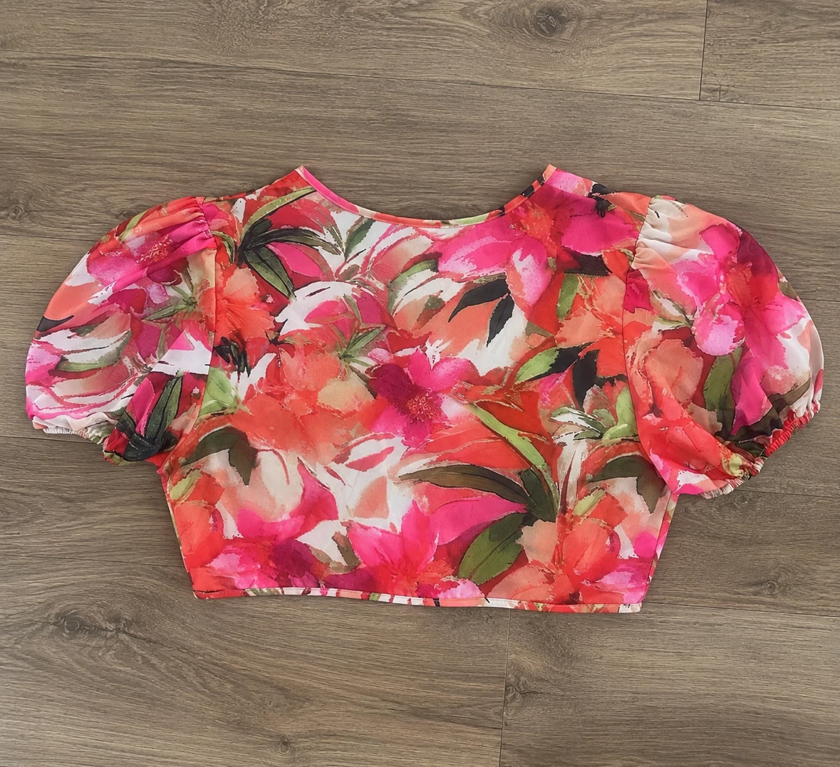 NEW Floral Two-Piece Crop Top and Skirt Set - photo 2