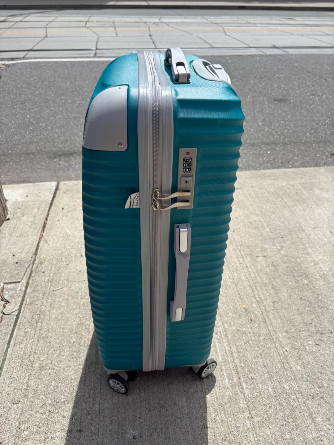 Holiday Hardside Spinner Luggage - photo 3