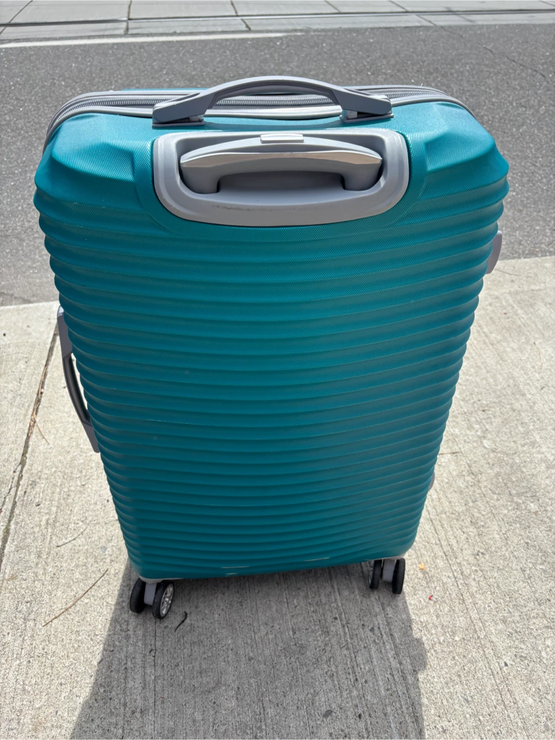 Holiday Hardside Spinner Luggage - photo 4