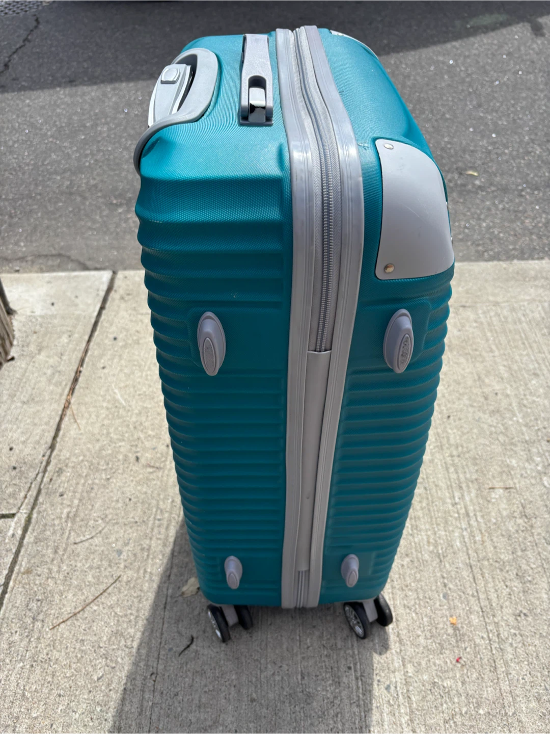 Holiday Hardside Spinner Luggage - photo 5