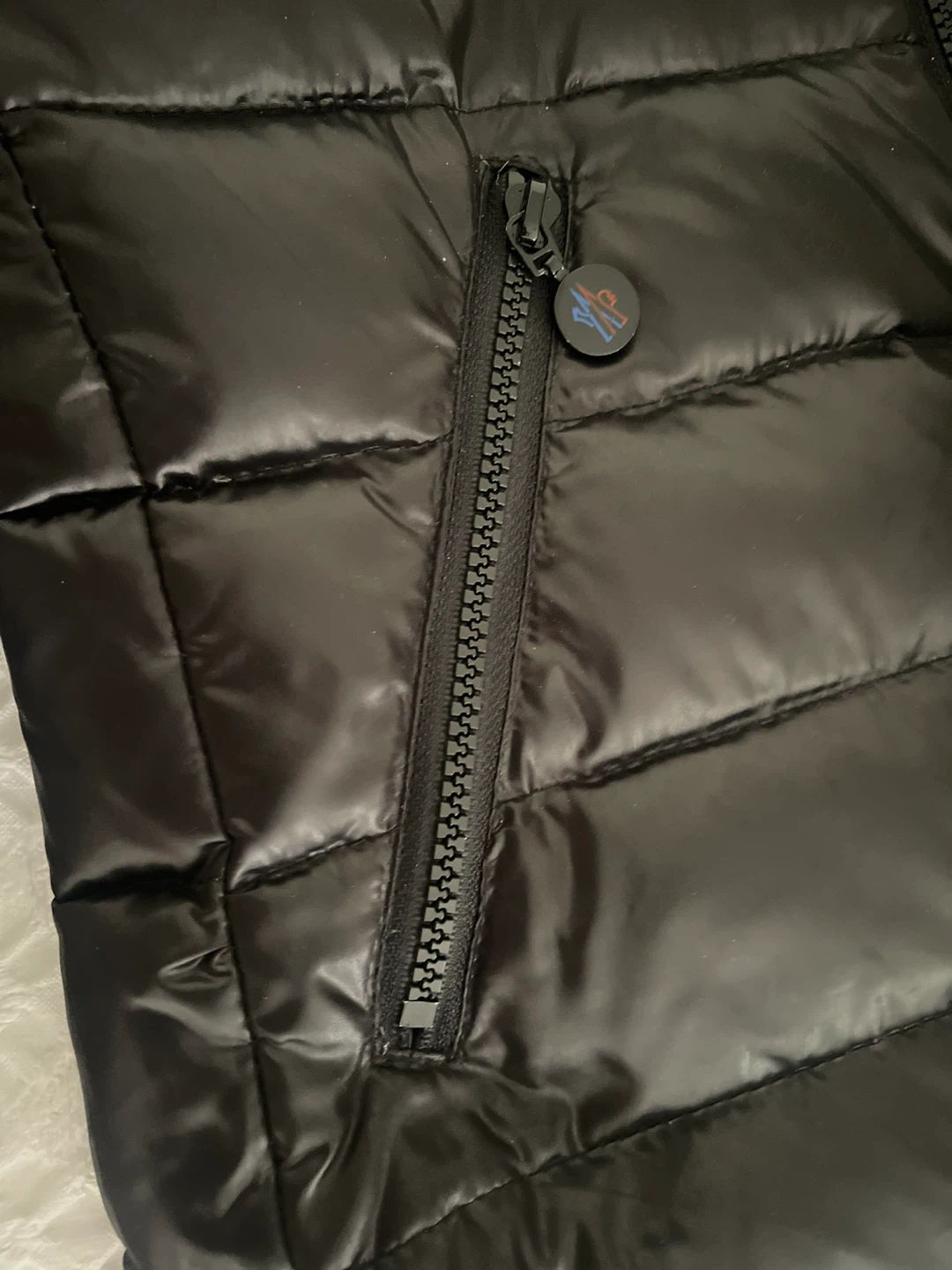 Moncler Black Puffer Jacket - photo 5