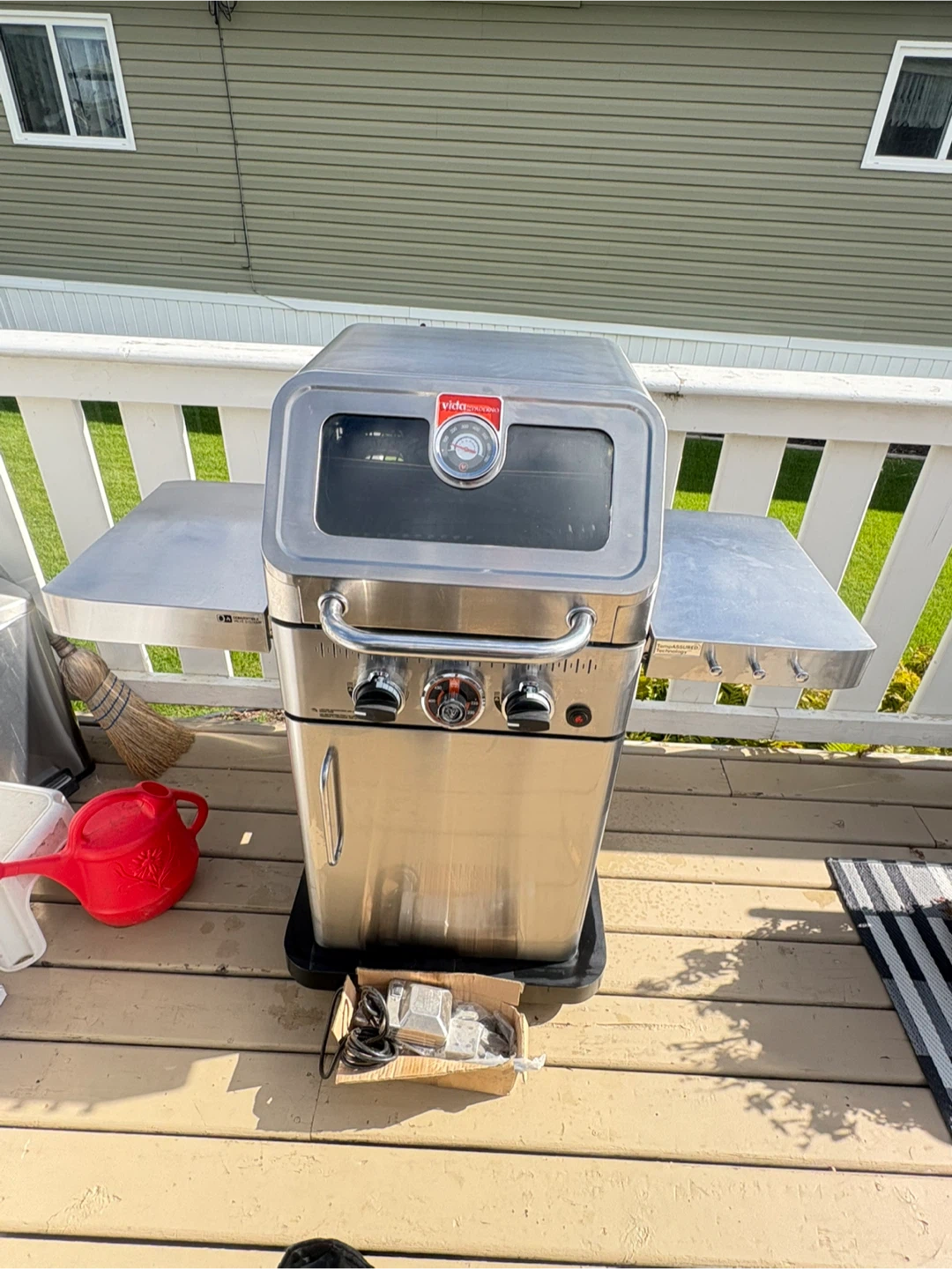 Vida by Paderno Gas Grill and oven