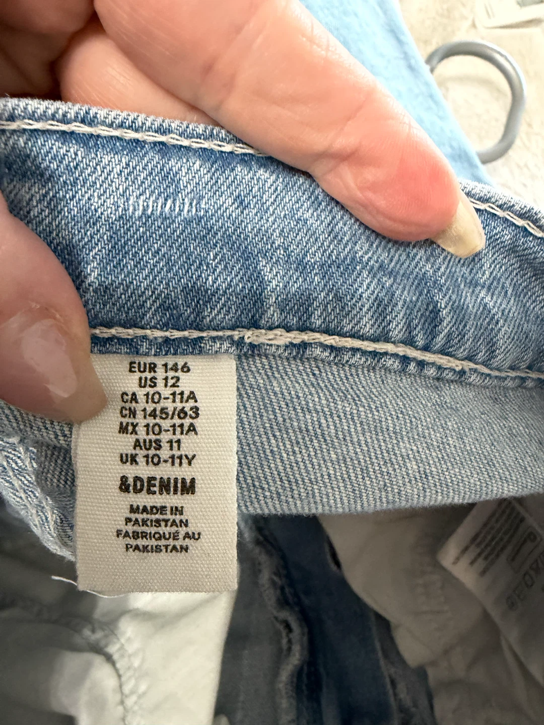 Girls size 12 adjustable waist distressed jean skirt - photo 3