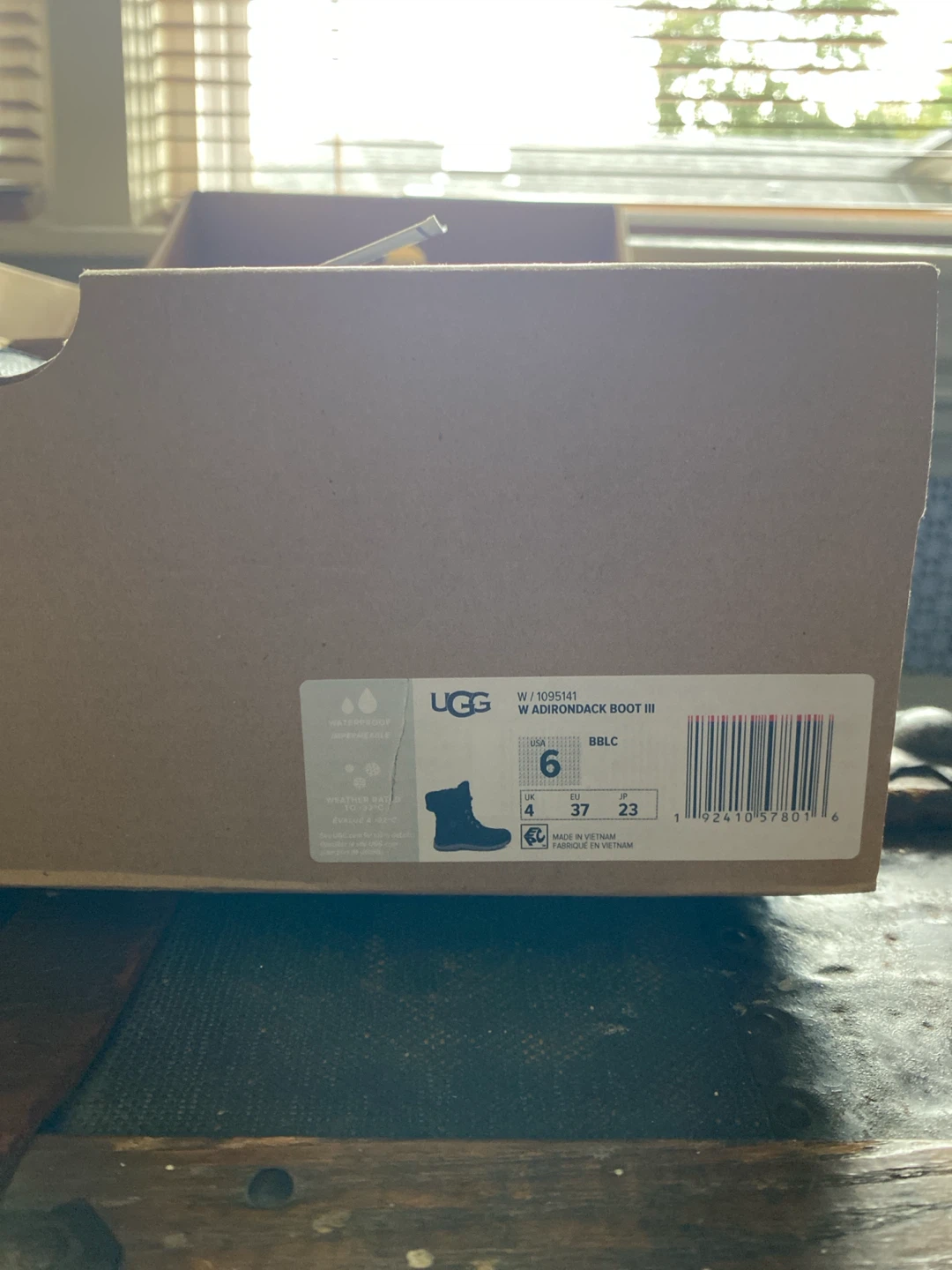 New UGG Adirondack Boot III Black Size 6 - photo 2