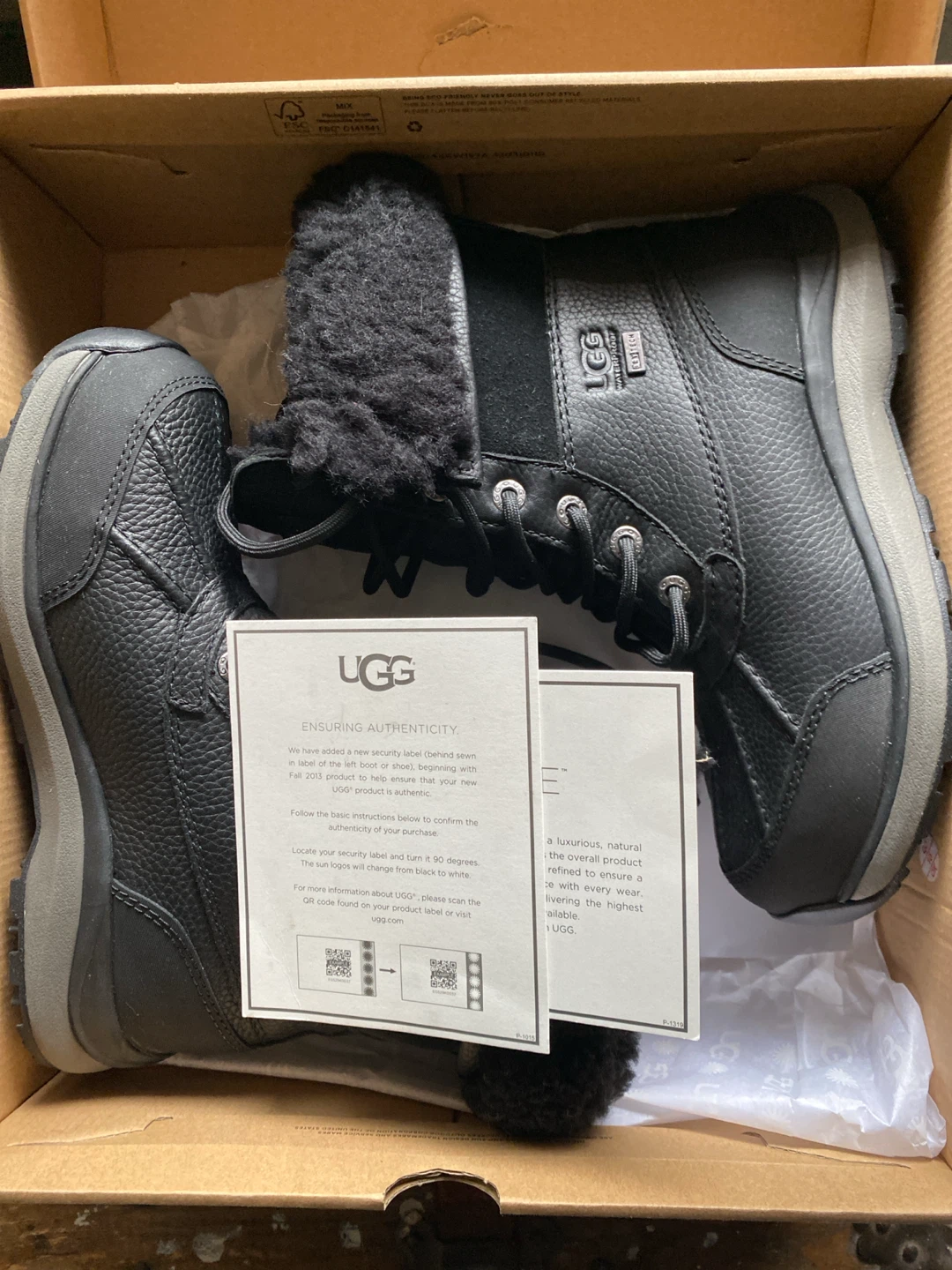 New UGG Adirondack Boot III Black Size 6 - photo 3