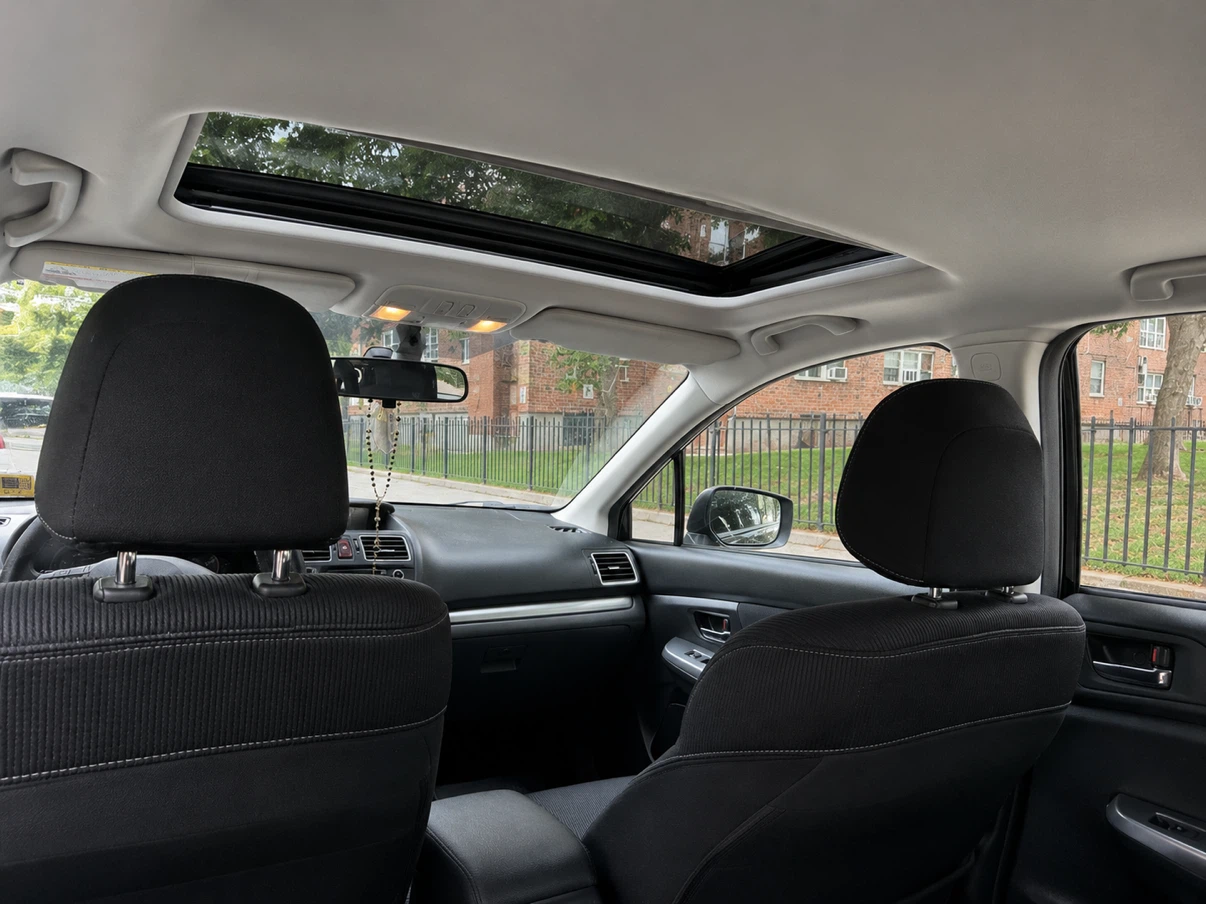 Subaru Impreza sport sedan - photo 2