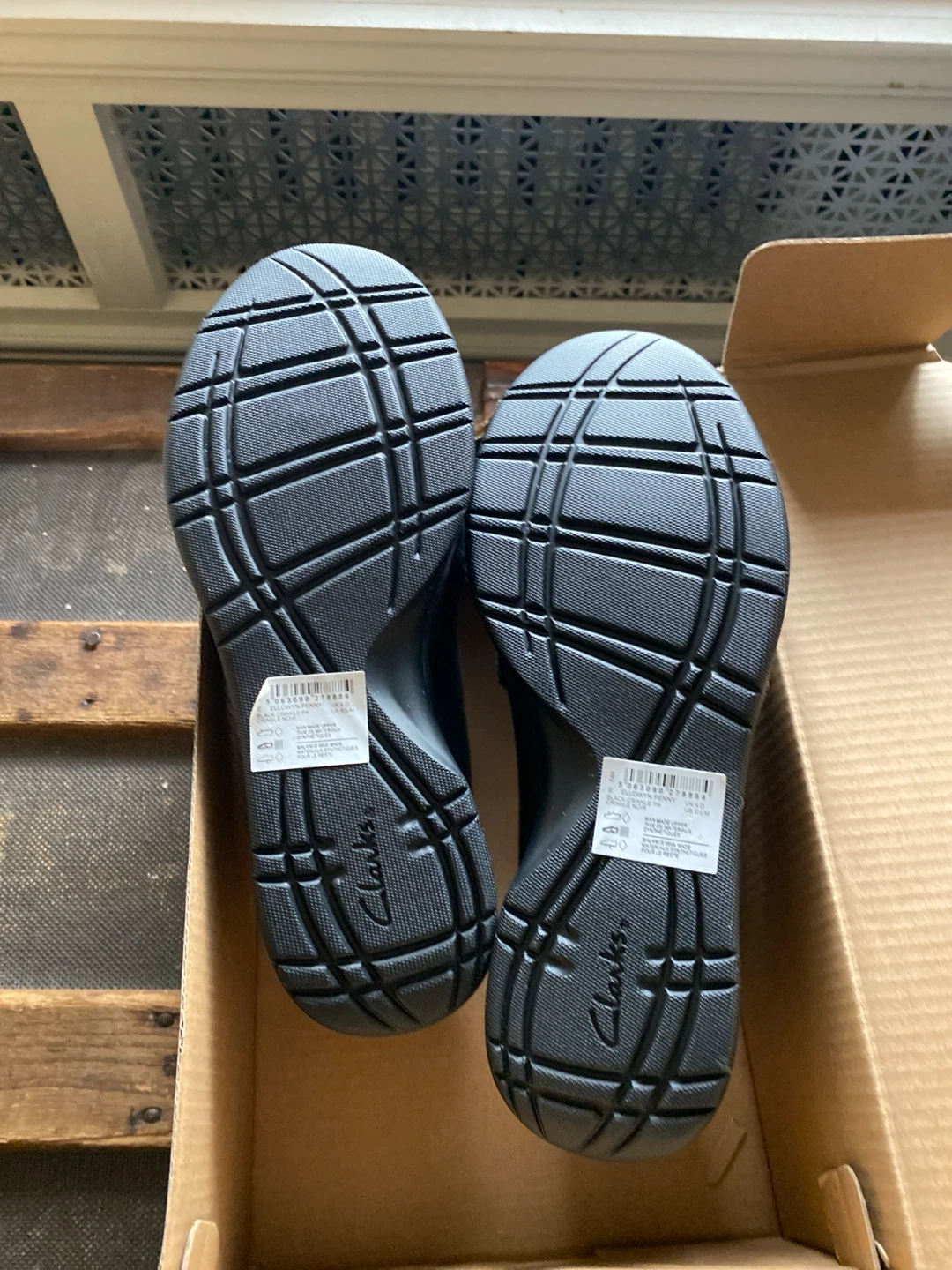 Ew Clarks Elowyn Penny Loafers - Black - photo 3