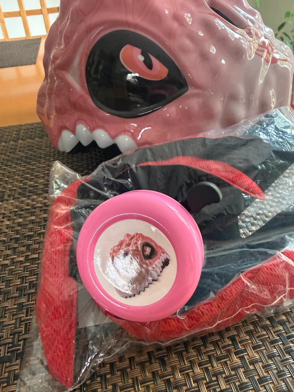 NEW! Kids 3D Dinosaur Skating Helmet - photo 2