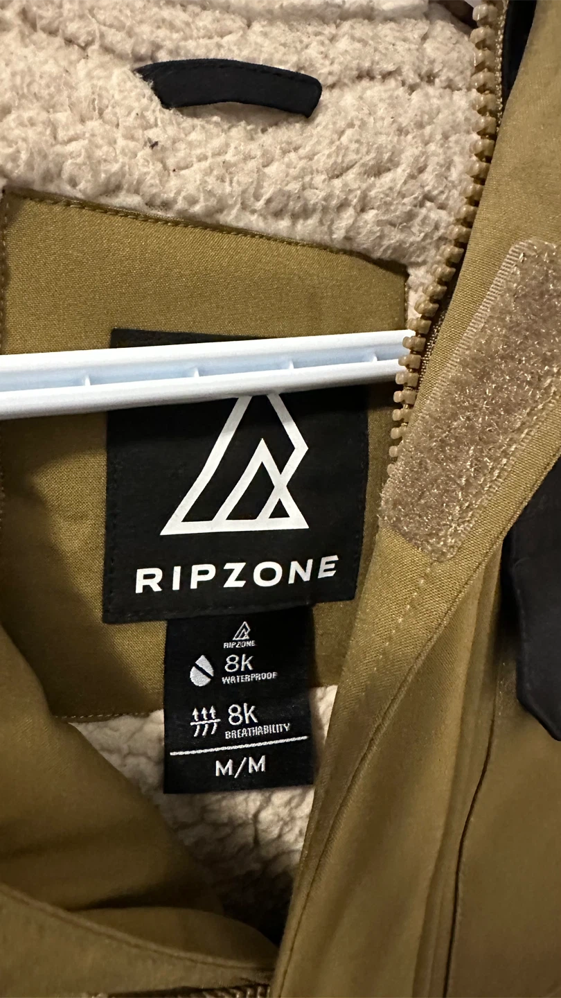 Kids winter jacket size M. - photo 2